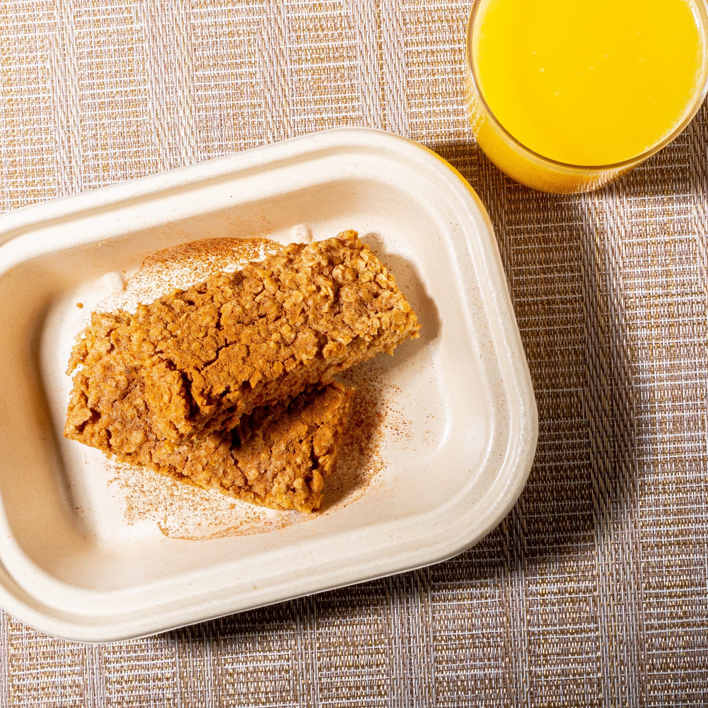 Apple Cinnamon Oatmeal Bars