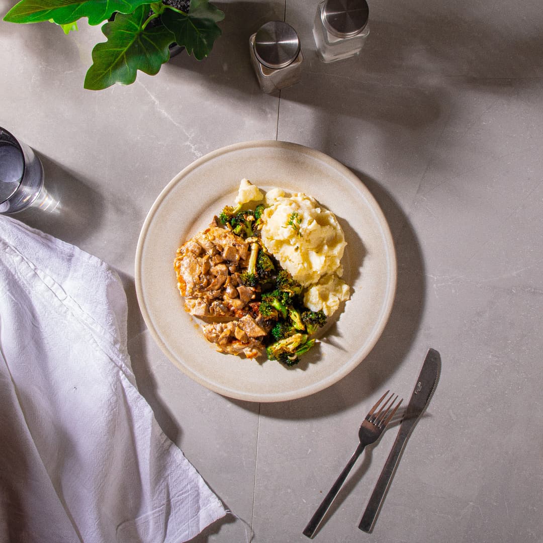 Pork Chops in Garlic Mushroom Sauce