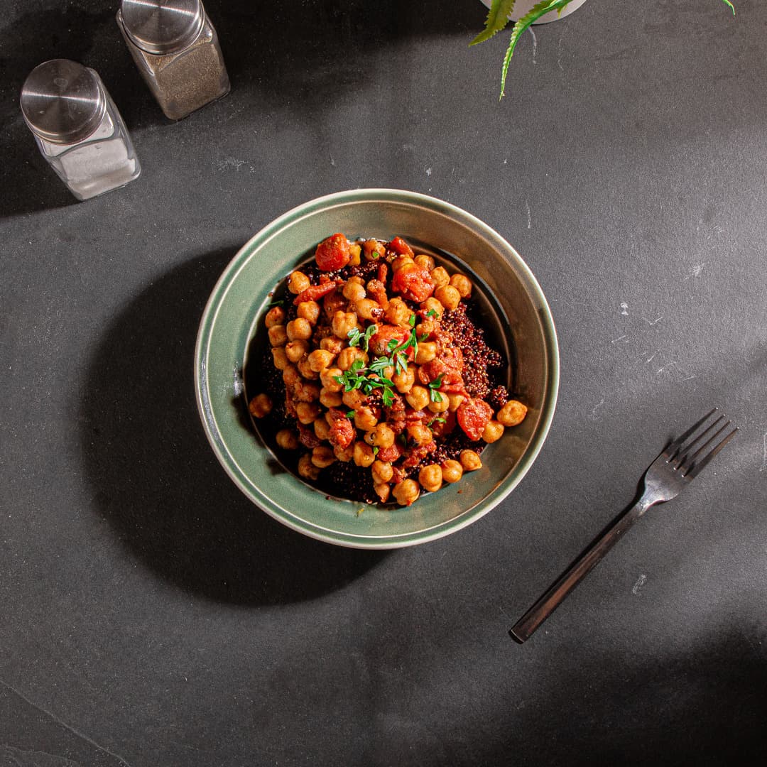 Vegetarian Spicy Chickpea Quinoa Bowl